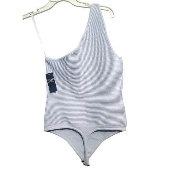 Abercrombie & Fitch One Shoulder Ribbed Bodysuit Blue Size M NWT - Picture 2 of 4